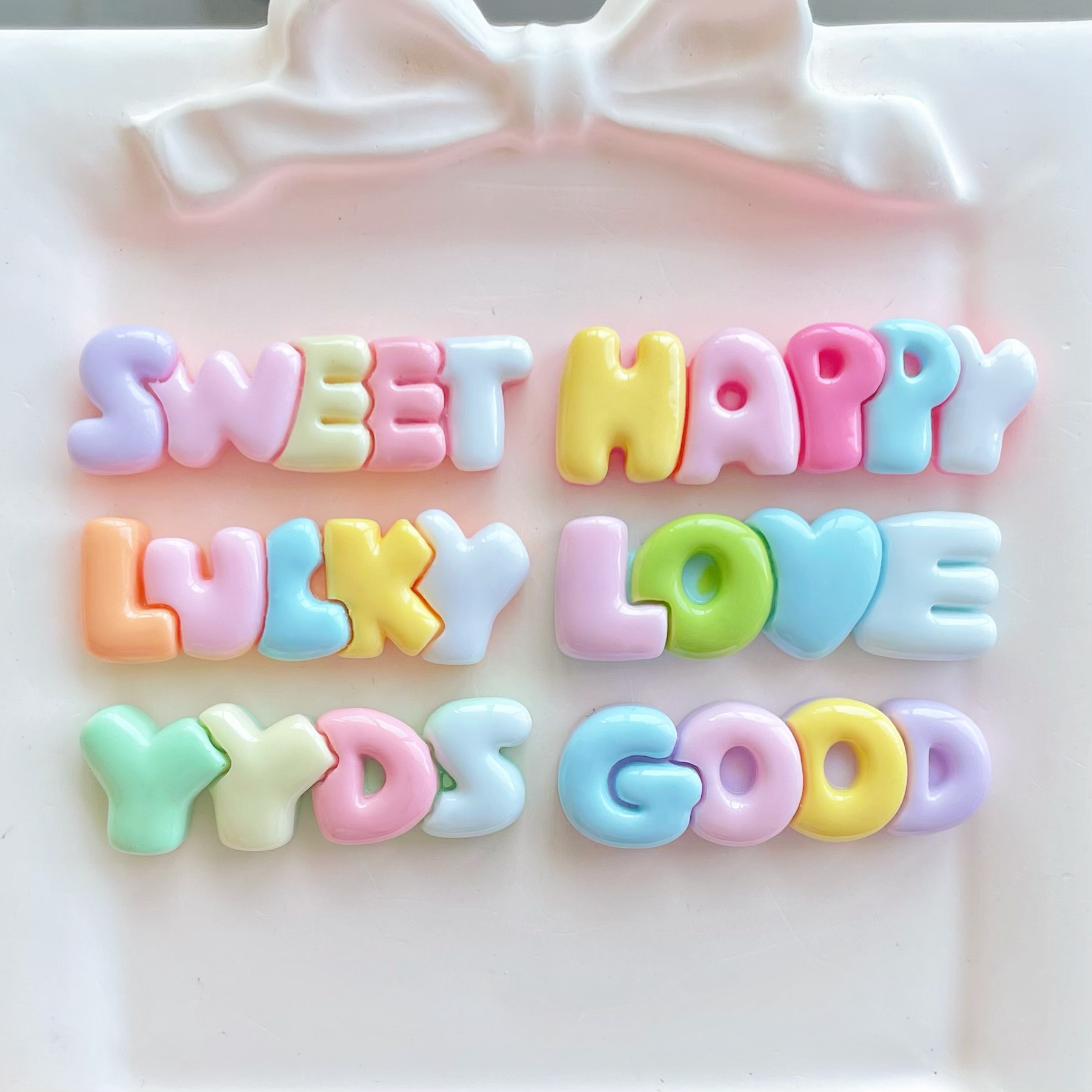 10-30Pcs Color Letter Planar R - Resin Art Letter Keychain recension och pris