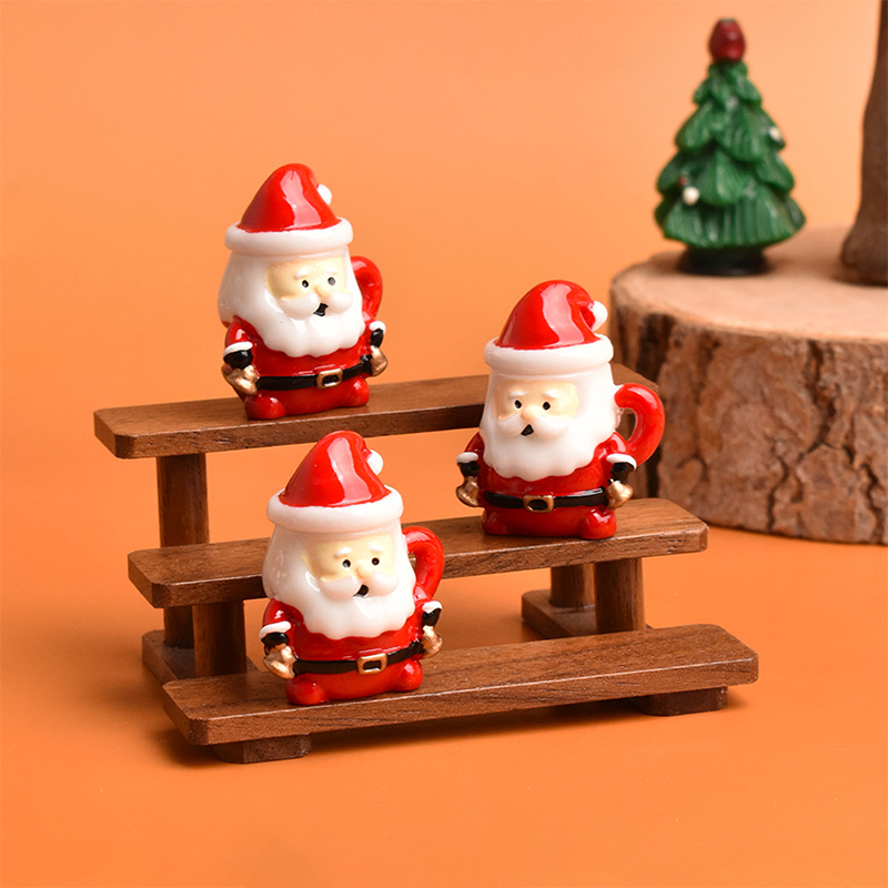 Mini Santa Teacup Ornament - R - Resin Art Products recension och pris